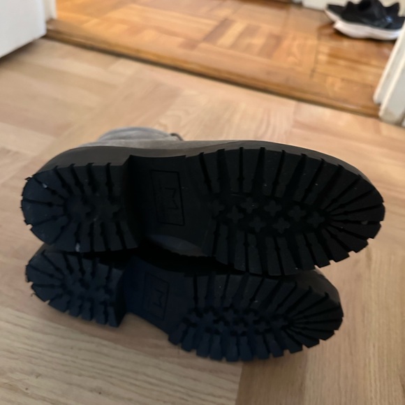 Marc fisher Nairy bootie size 8.5 gray - Picture 4 of 5